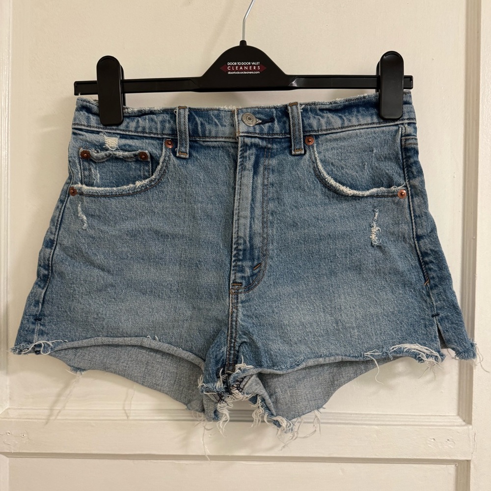 Abercrombie & Fitch The Mom Short